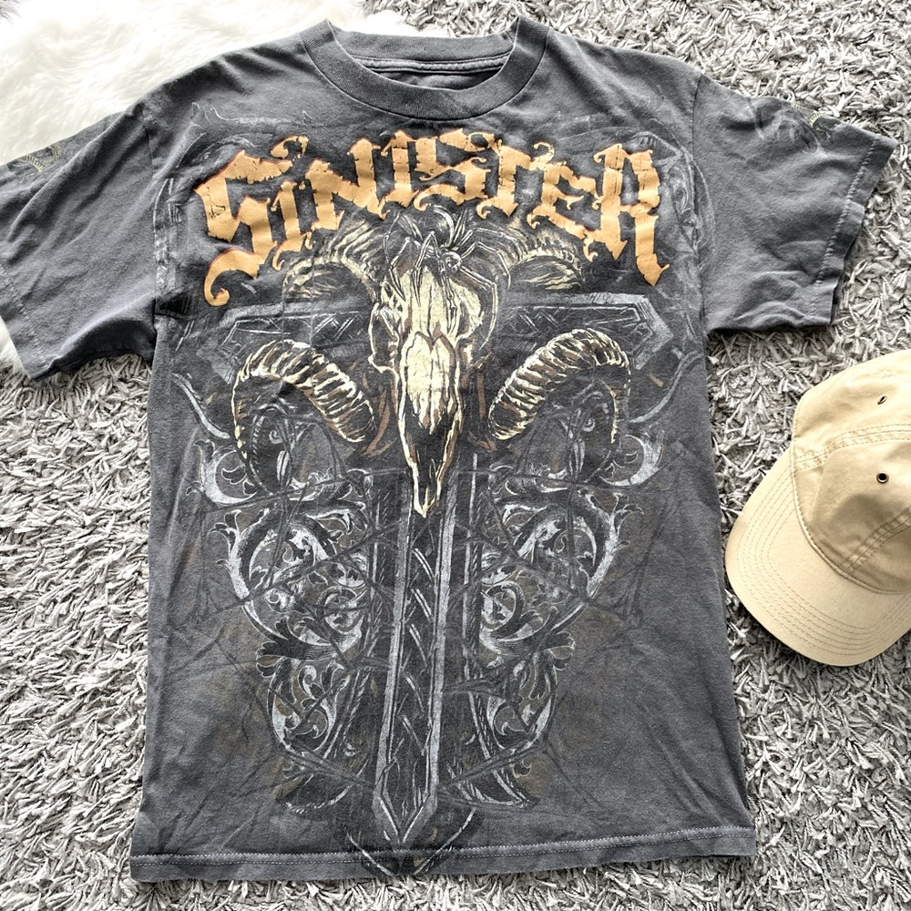 Vintage Y2K Sinister T-Shirt - Size M - Killer Graphic!